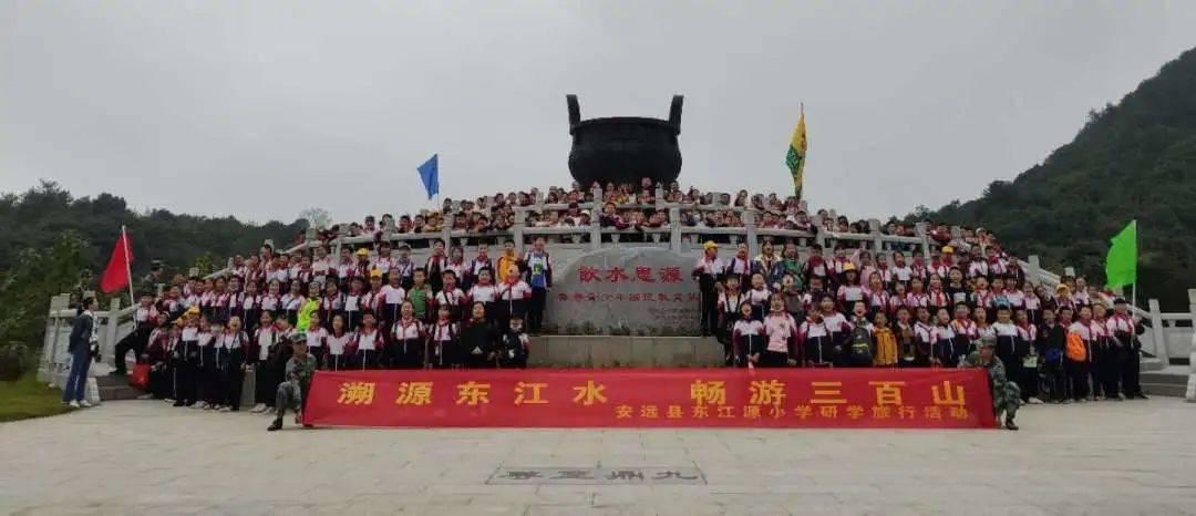 不慌不忙俩个一样的字